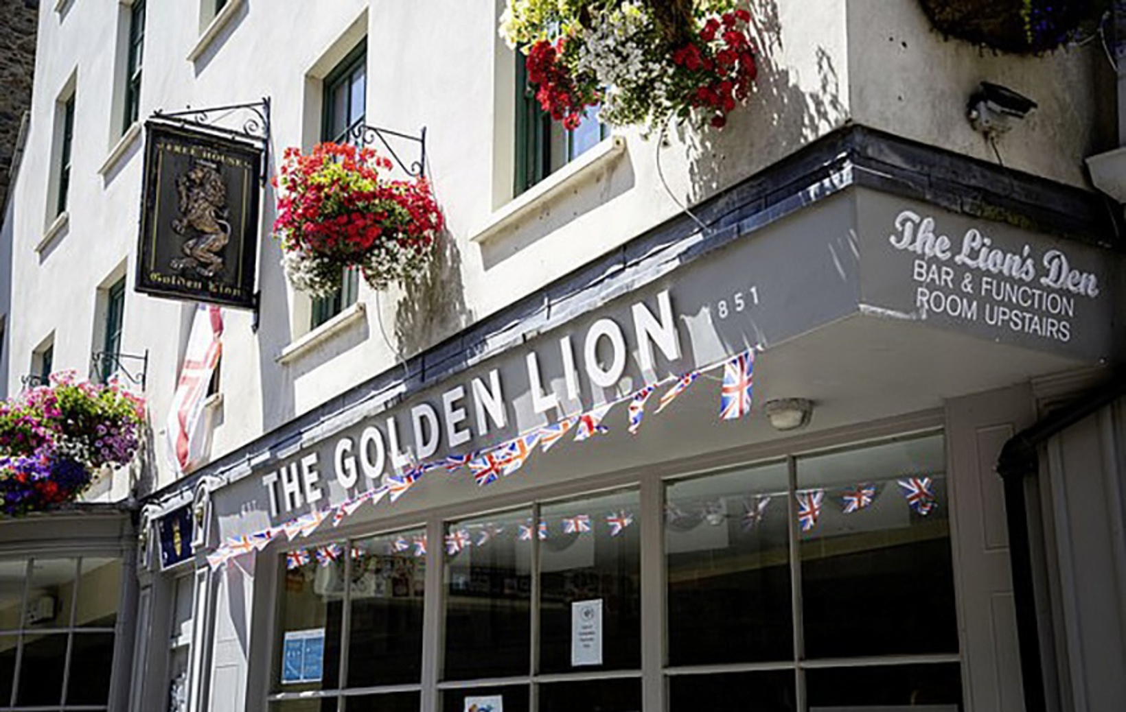 Eloise Fabbri and Callum Aitken at The Golden Lion